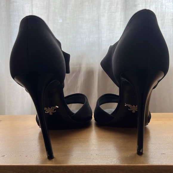 Prada Heels - size 37 - Picture 4 of 7